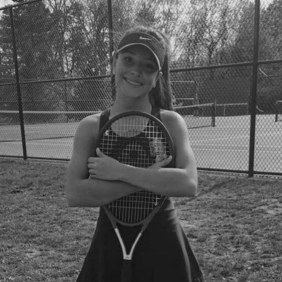 Meet your Posher, Emma - Picture 1 of 1